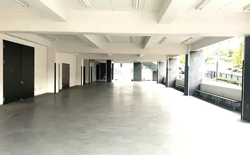 ピロティ