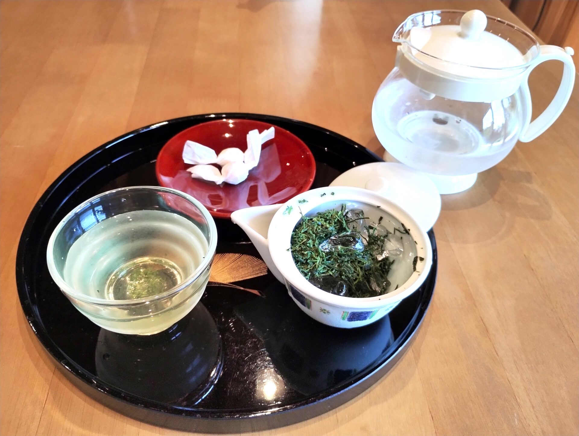 熱湯氷だし煎茶体験（菓子付）　【季節メニュー】